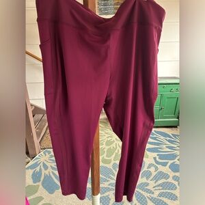NWOT Tek Gear workout leggings 4x maroon